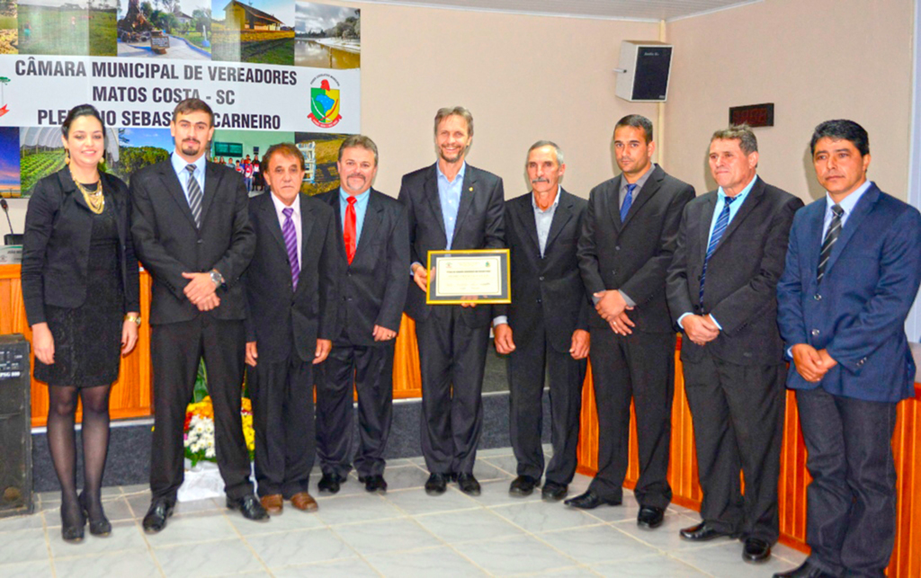 Pedro Uczai é homenageado com título de Cidadão Honorário em Matos Costa