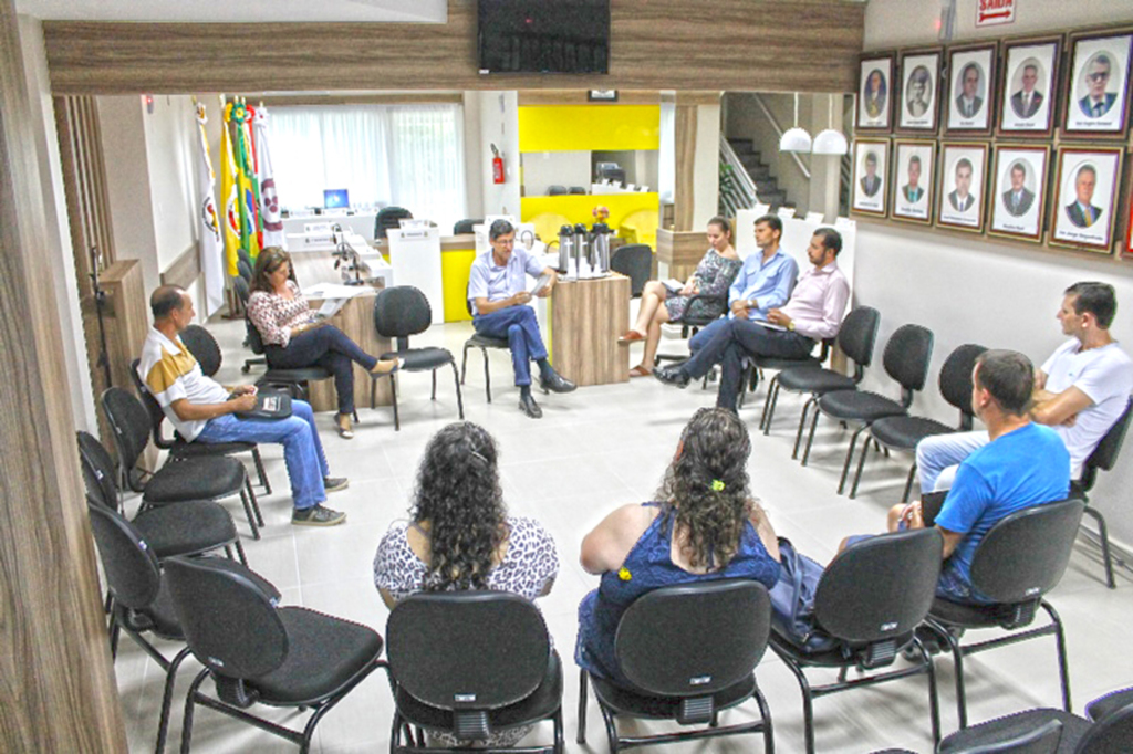 Realiza mais uma reunião preparatória para o I Encontro da Canção Gospel