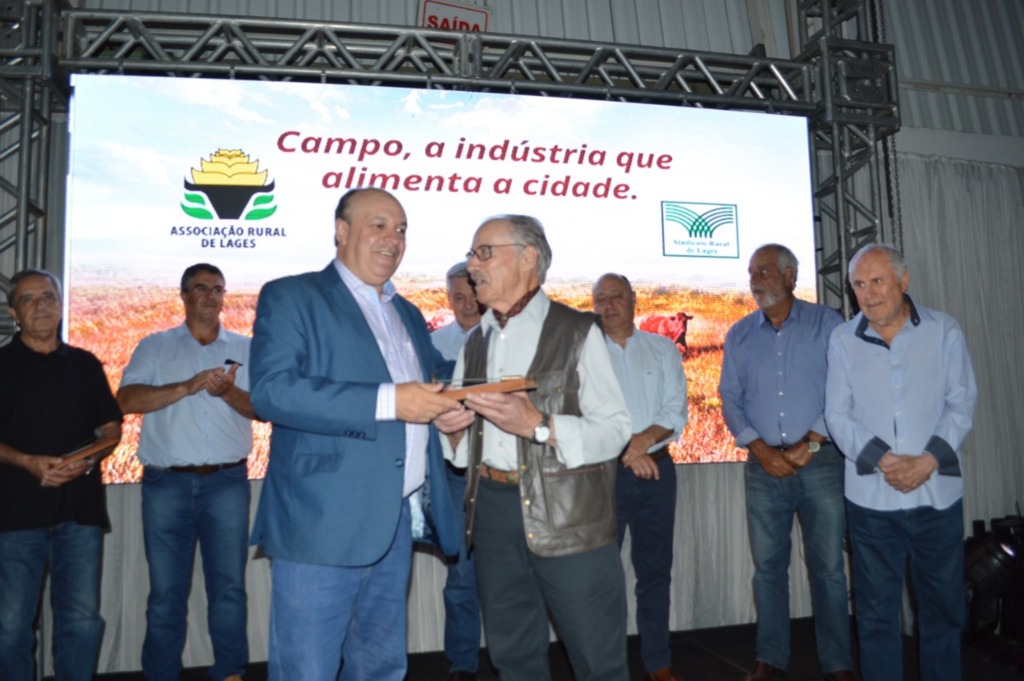 Sindicato Rural de Lages reúne associados e convidados em noite de confraternização