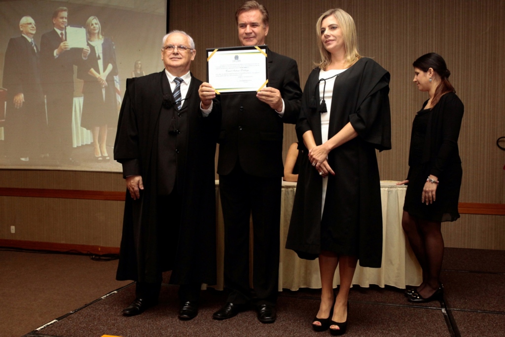 Valduga diplomado Deputado Estadual de Santa Catarina.