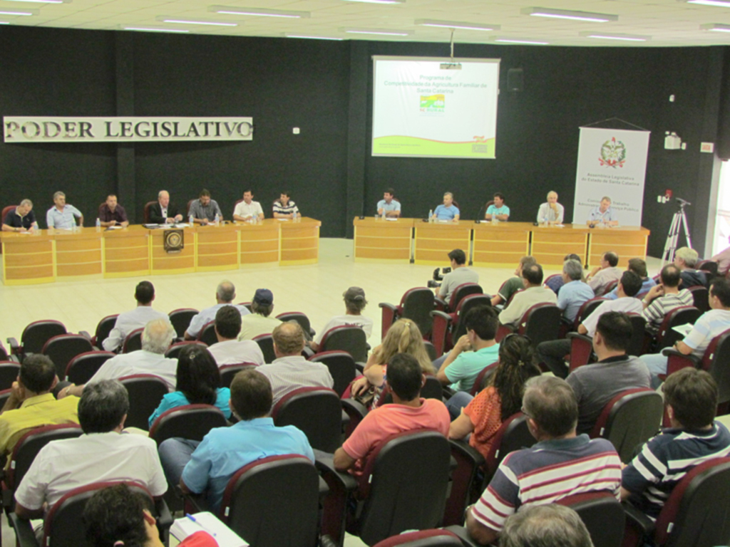 Marcos Vieira ajuda a desenvolver a agricultura familiar