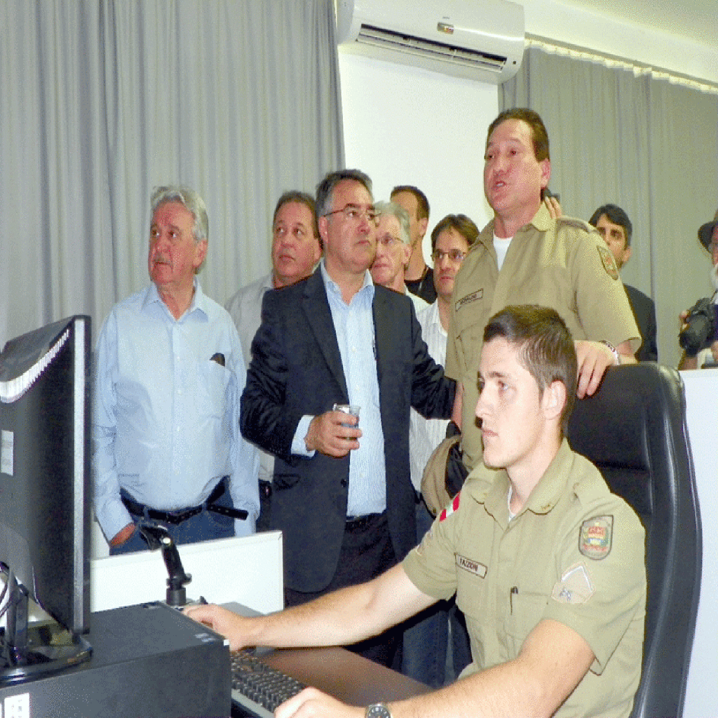 GOVERNADOR INAUGURA CENTRAL DE VIDEOMONITORAMENTO E NÚCLEO TECNOLÓGICO EM CONCÓRDIA