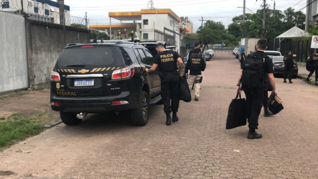 Foto: Divulgação - DP - Sul. Ao longo do dia, 52 mandados de busca e apreensão e quatro de prisão temporária foram cumpridos em 12 municípios gaúchos, quatro deles na Zona Sul