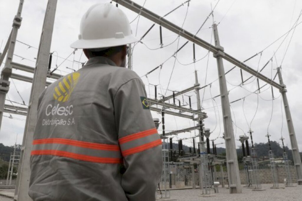 Celesc reforça dicas de economia de energia dentro da campanha nacional