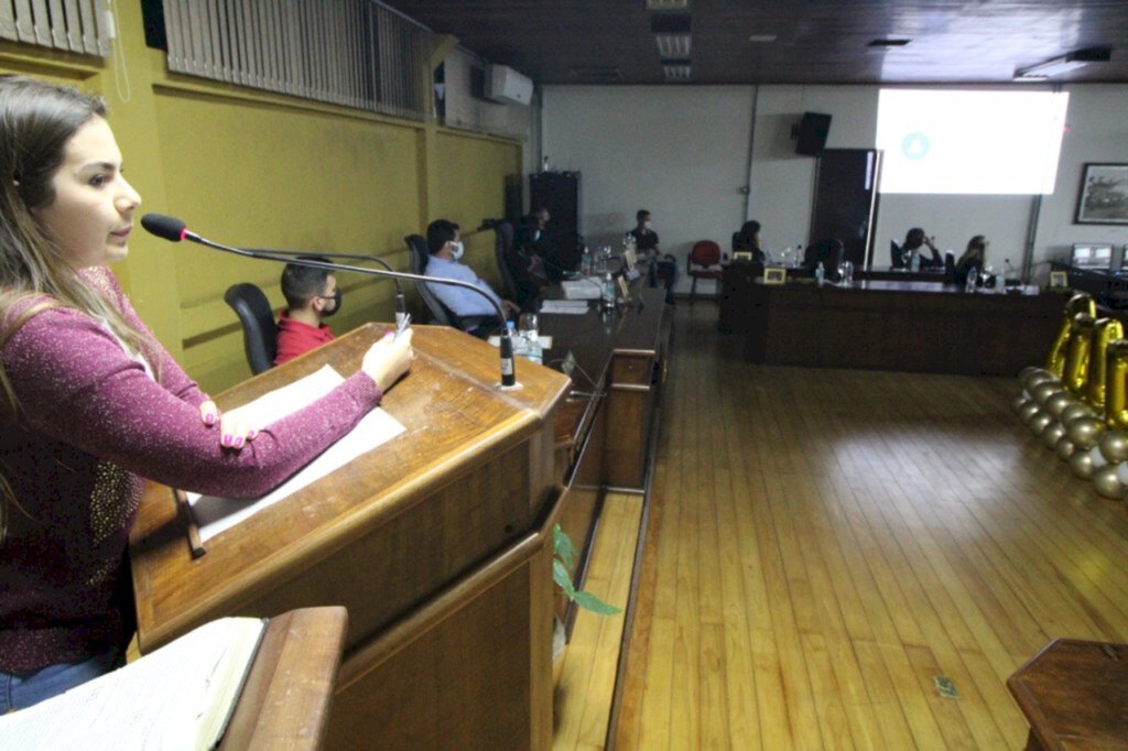 Projeto de Lei que dispõe sobre a Conscientização dos Direitos dos Animais Domésticos e Silvestres nas Escolas Municipais é aprovado