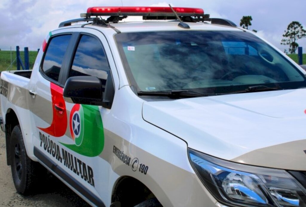 Homem agride fisicamente mulher no Campo D`Água Verde