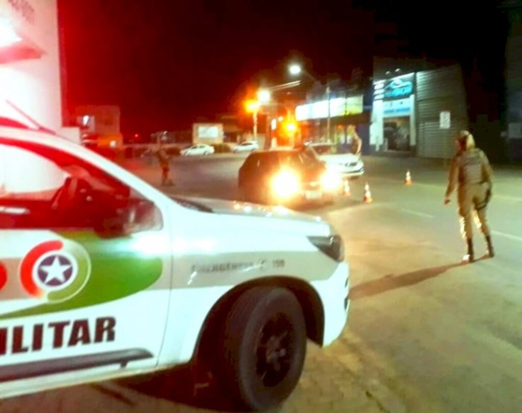 PM desmantela ponto de crack no Campo D`Água Verde em Canoinhas