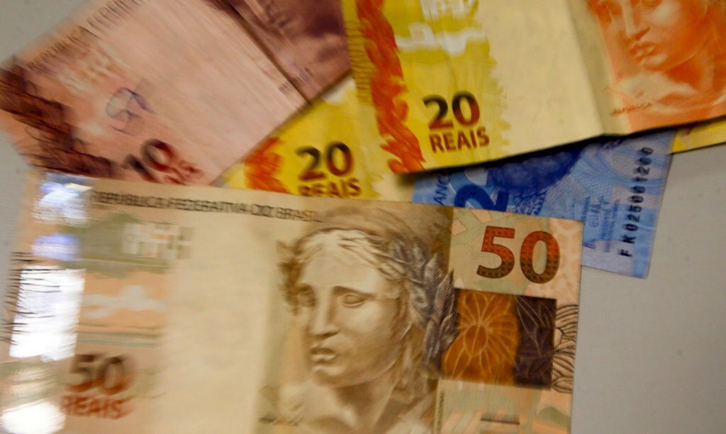 Arrecadação federal bate recorde histórico para os meses de abril atingindo R$ 156,8 bi