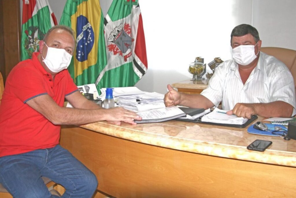 Prefeito de Papanduva se afasta do cargo para atuar como médico no combate a Covid-19
