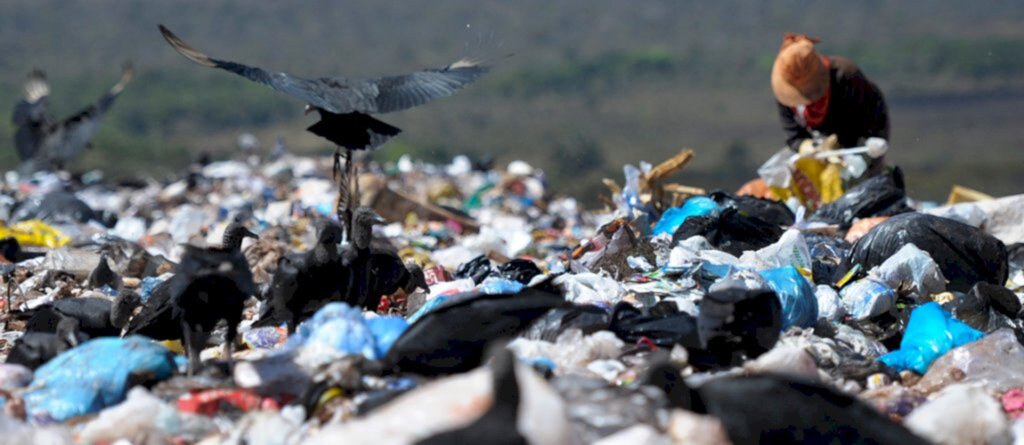 Marco do Saneamento: Brasil desativa 600 lixões em um ano