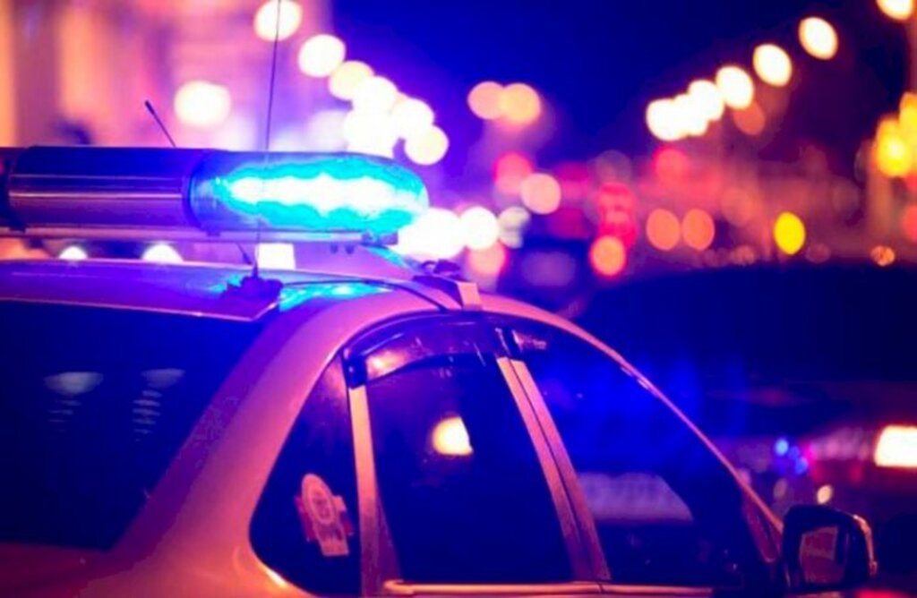 Motorista desobedece ordem de parada da PM, em Major Vieira