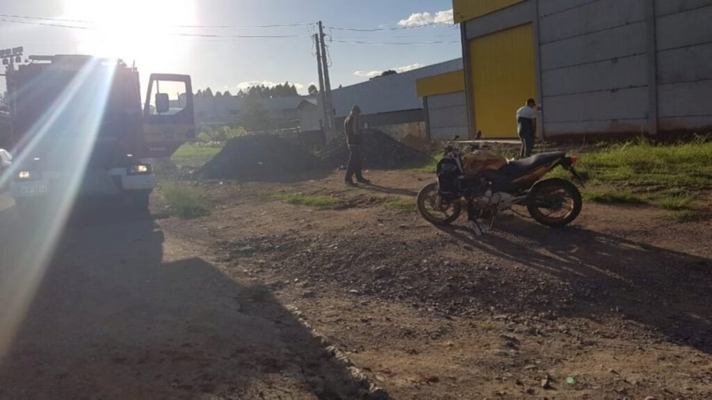 Motociclista falece após acidente na Avenida Senador Ivo D` Aquino