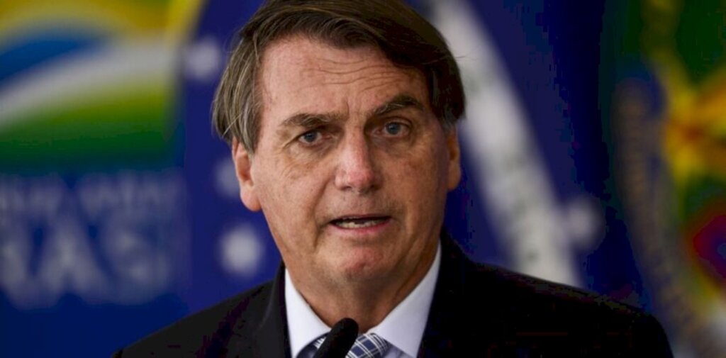 Programa de redução de jornada e salário será renovado, diz Bolsonaro