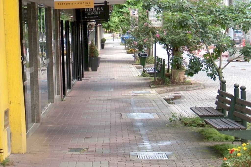 Justiça decide nesta segunda-feira se haverá lockdown em Santa Catarina
