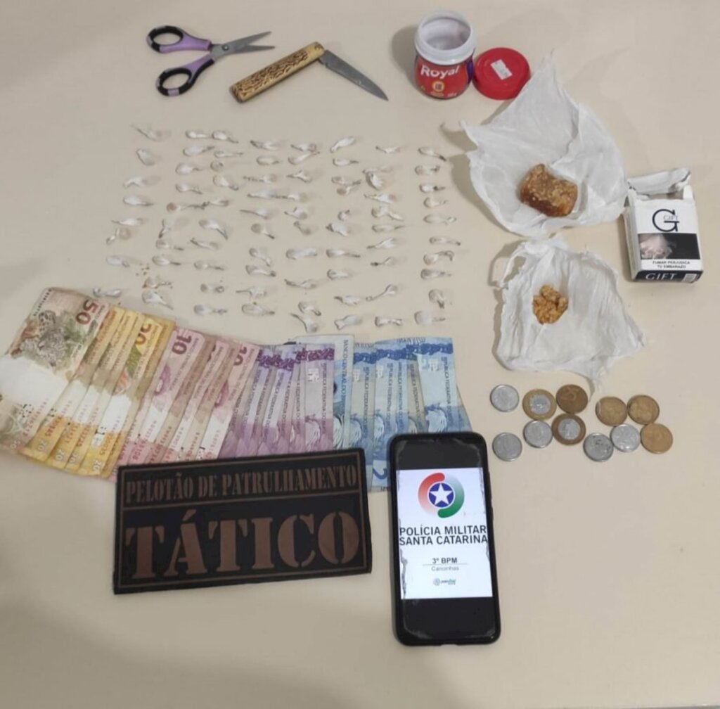 PM fecha ponto de tráfico de drogas no bairro Piedade