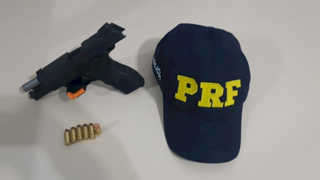 Homem é preso por porte ilegal de arma de fogo em Canoinhas