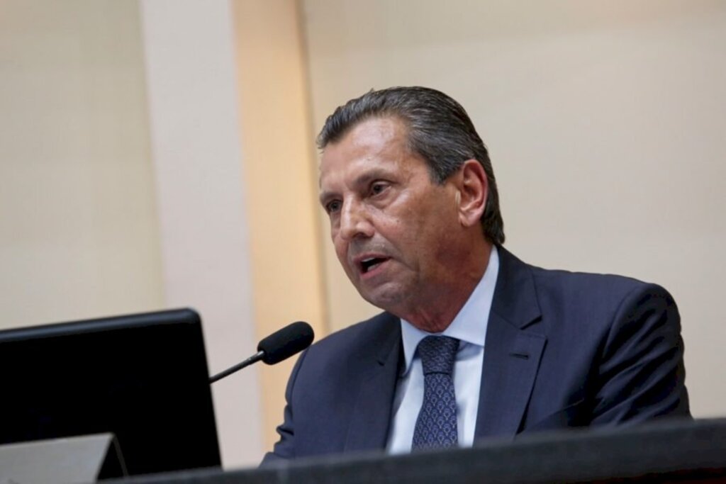 STF acata reclamação e Julio Garcia retornará ao mandato