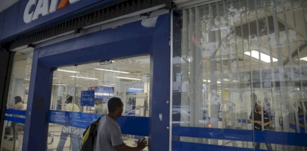 Caixa paga terça-feira abono de declarações da Rais fora do prazo