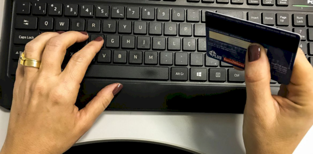 Procon do Rio lista 200 sites de comércio online não recomendados