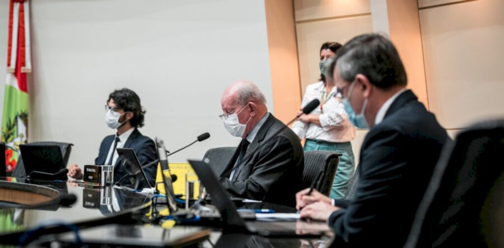 Retomada do crescimento do Estado depende da vacina, diz secretário