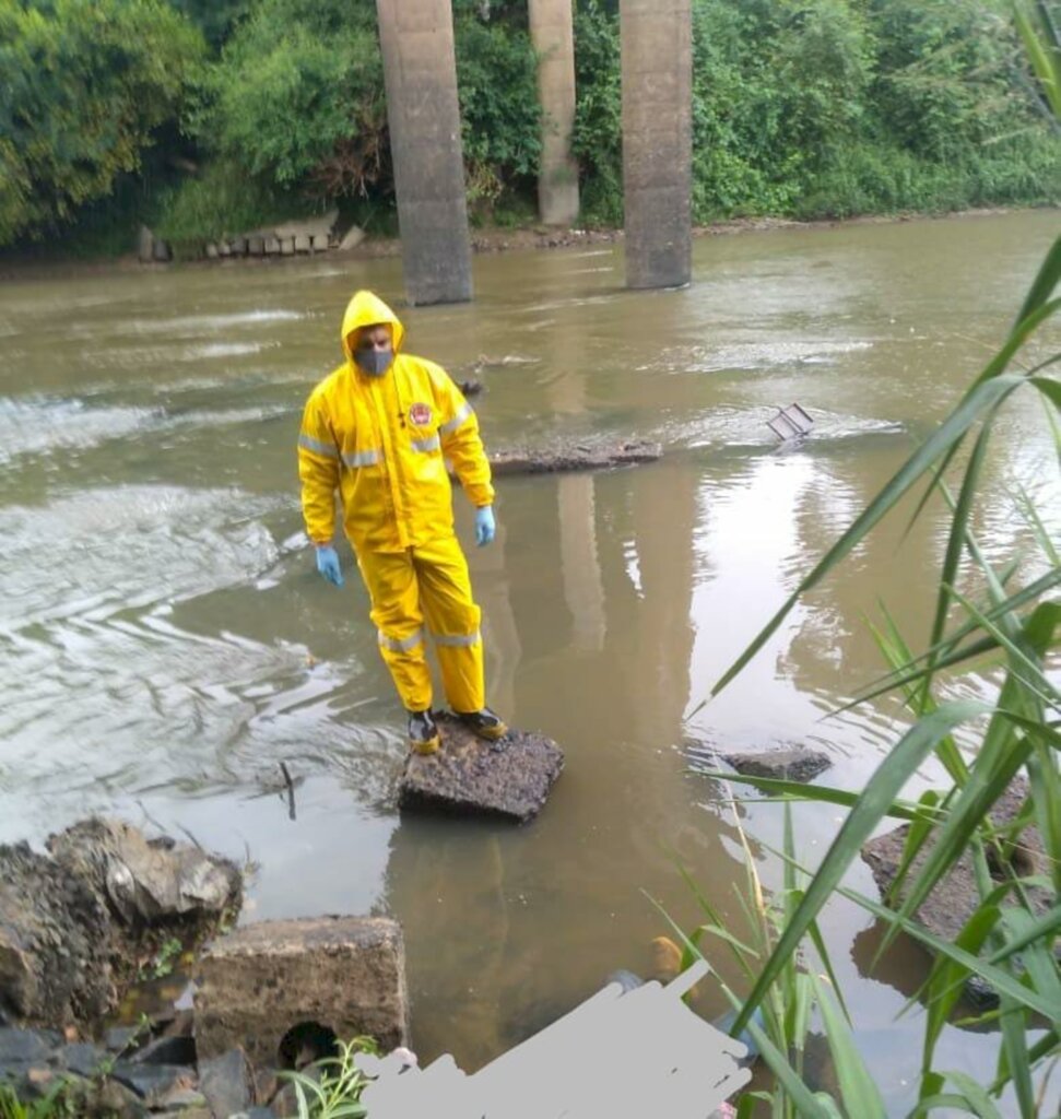 Mais um corpo é resgatado de rio na área central de Mafra