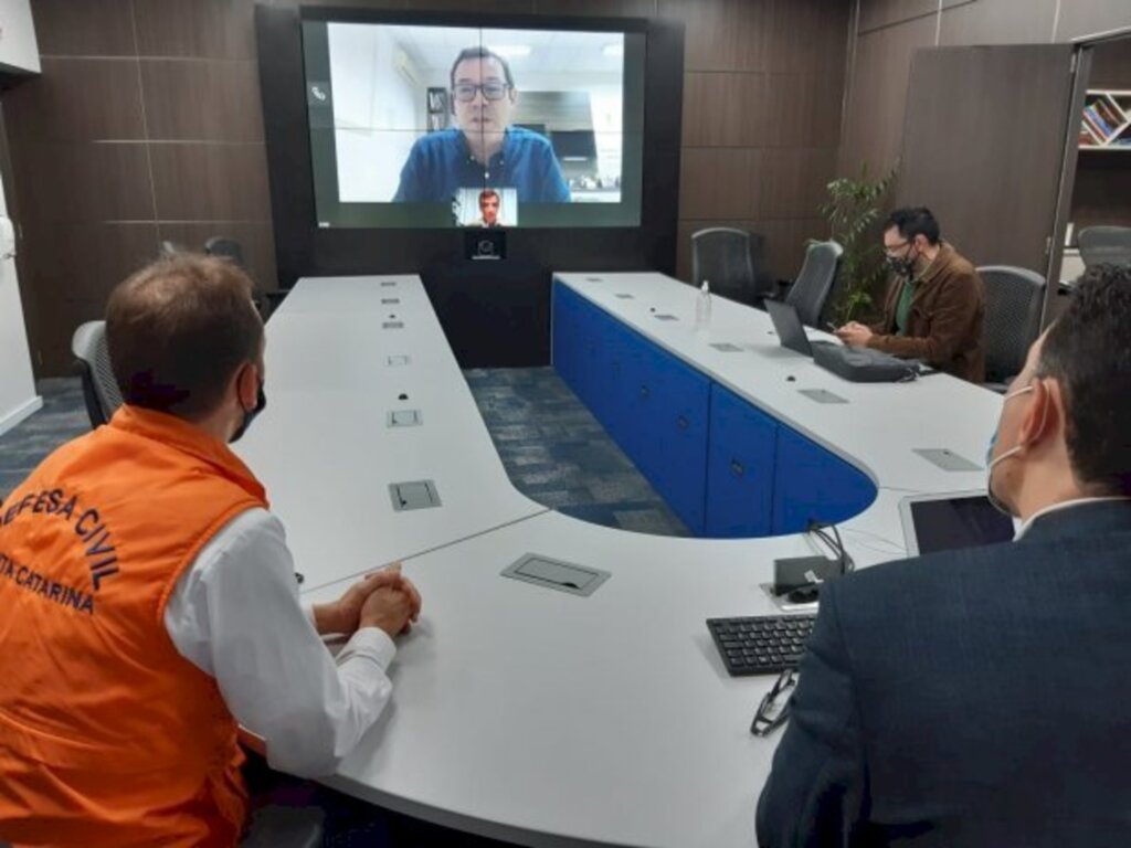 Defesa Civil e Acaert estudam parceria para ampliar a divulgação dos alertas meteorológicos