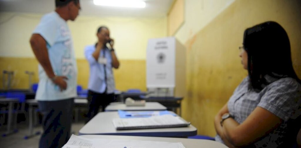 Mesários estão isentos de taxa de concurso público em Santa Catarina