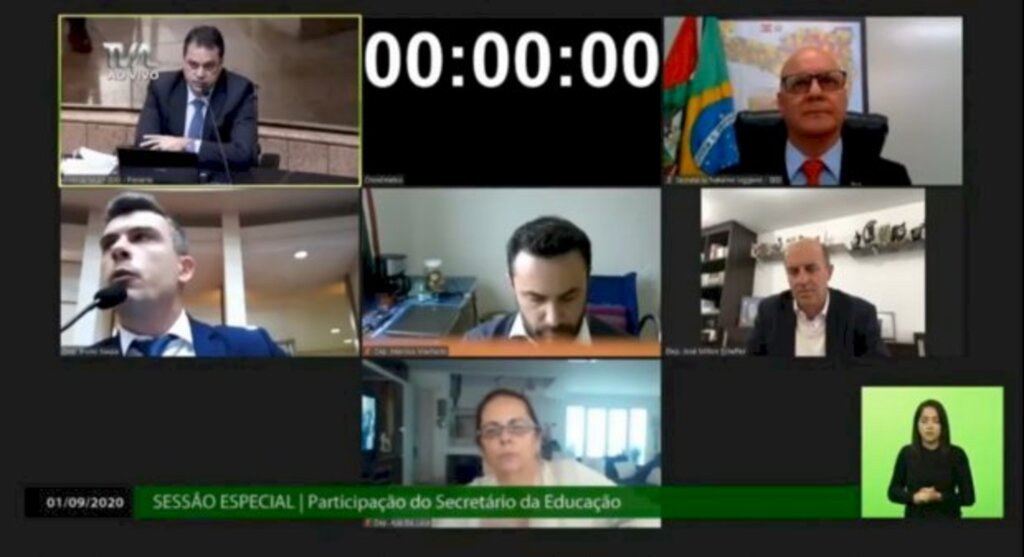 Secretário de Educação esclarece a deputados as regras de retorno das aulas presenciais