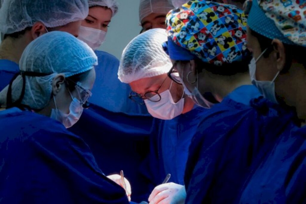 Governo autoriza retomada de consultas e cirurgias eletivas de média e alta complexidade