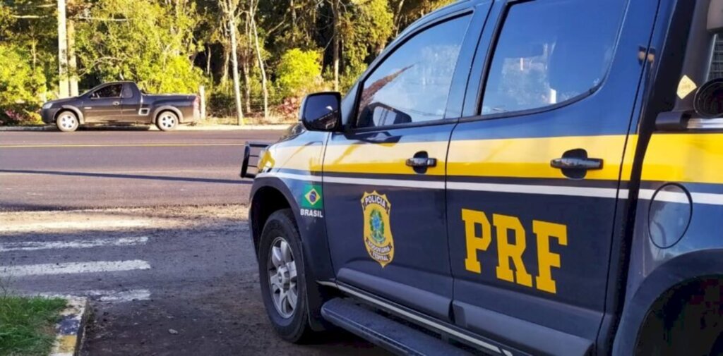 Homem com mandado de prisão ativo é preso pela PRF em Canoinhas