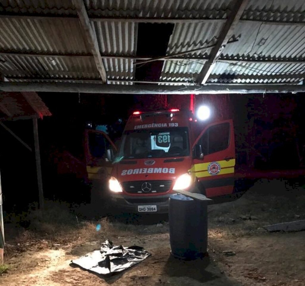 Mulher de 57 anos morre após cair de telhado no interior de Major Vieira