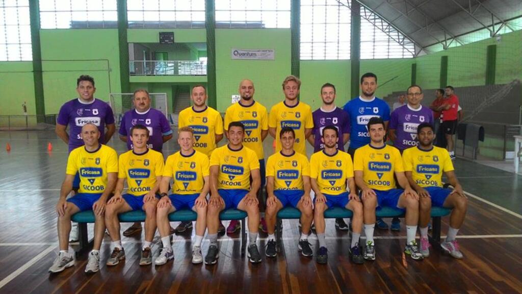 Time do Canoinhas Futsal é apresentado para temporada 2016