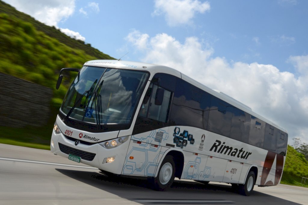 Ônibus para fretamento