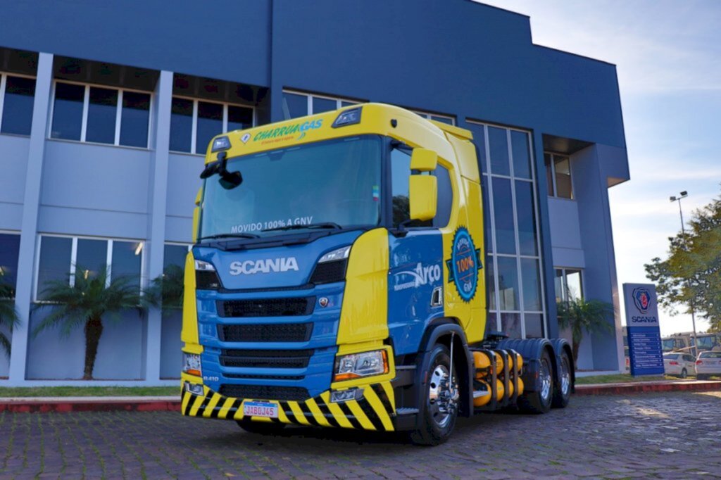 Scania entrega primeiro caminhão a GNV/biometano da região Sul