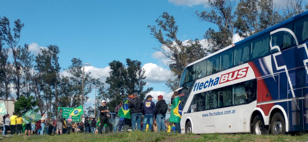 Justiça determina desocupação imediata da BR-290