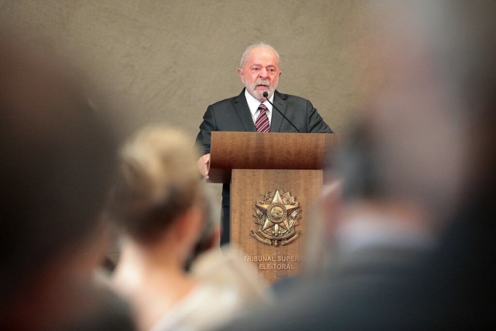 Foto: Alejandro Zambrana/Secom/TSE - DP - Lula disse que fará esforços para 