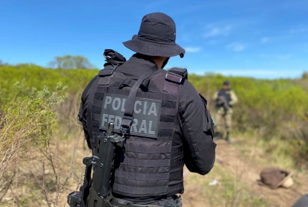 Polícia Federal deflagra operação contra garimpo ilegal em São Gabriel