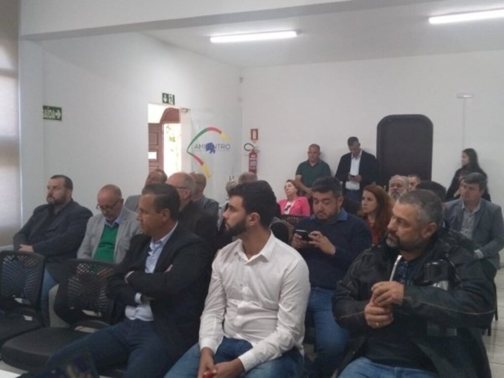 Prefeito Olmiro participa de Assembleia Geral do CIRC