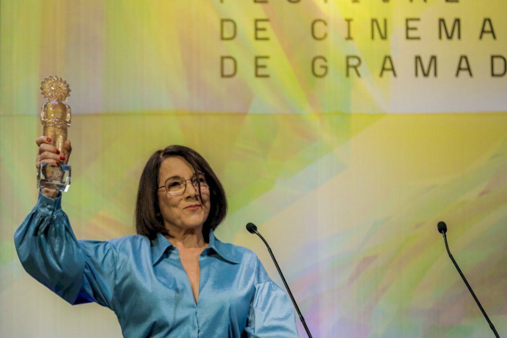 Edison Vara/Especial FS - Dama da televisão, do cinema e do teatro chileno, Paulina García, recebeu o Troféu Kikito de Cristal no 50º Festival de Gramado
