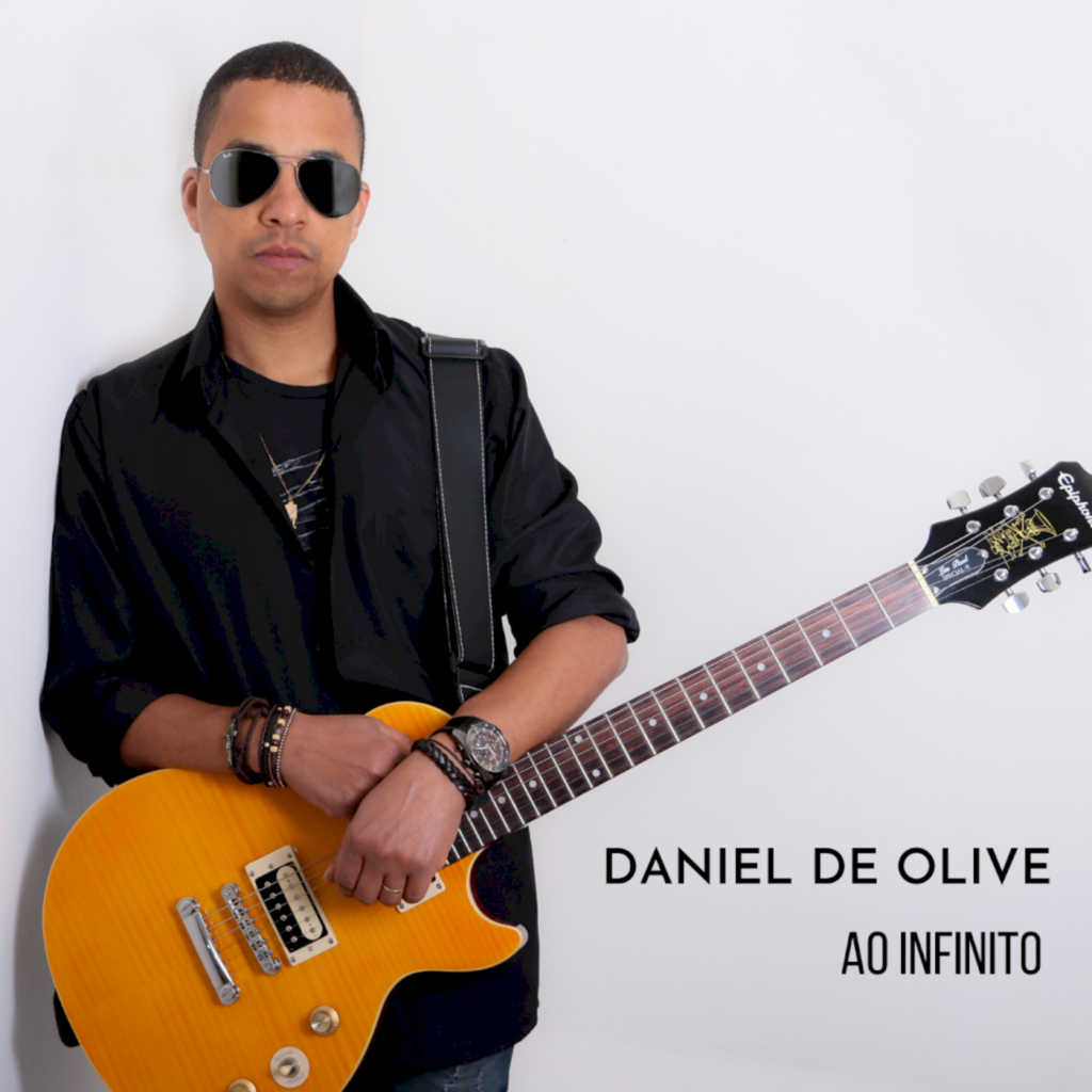 Bageense Daniel de Olive lança o álbum Ao infinito