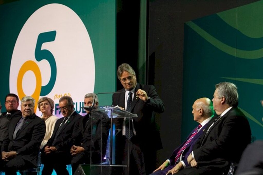 Gedeão Pereira toma posse como presidente da Farsul