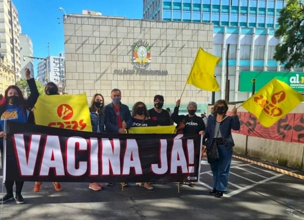 Divulgação/FS - Sindicato dos professores em ato, ontem, em Porto Alegre