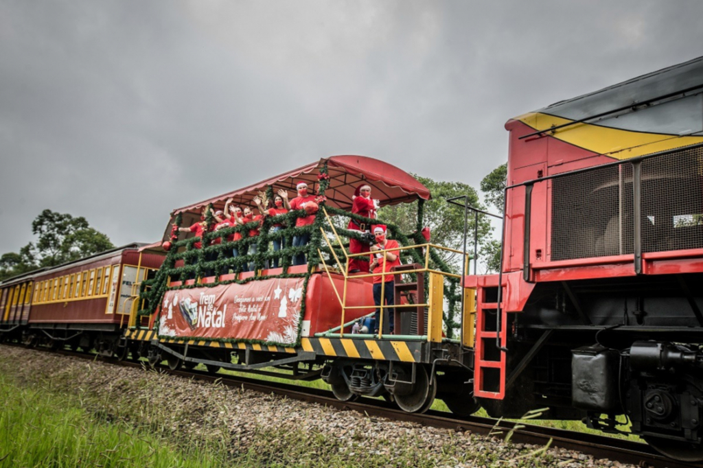 (Foto divulgação) - Trem de Natal distribuirá mais de 10 mil brinquedos em Imbituba e outras 13 cidades