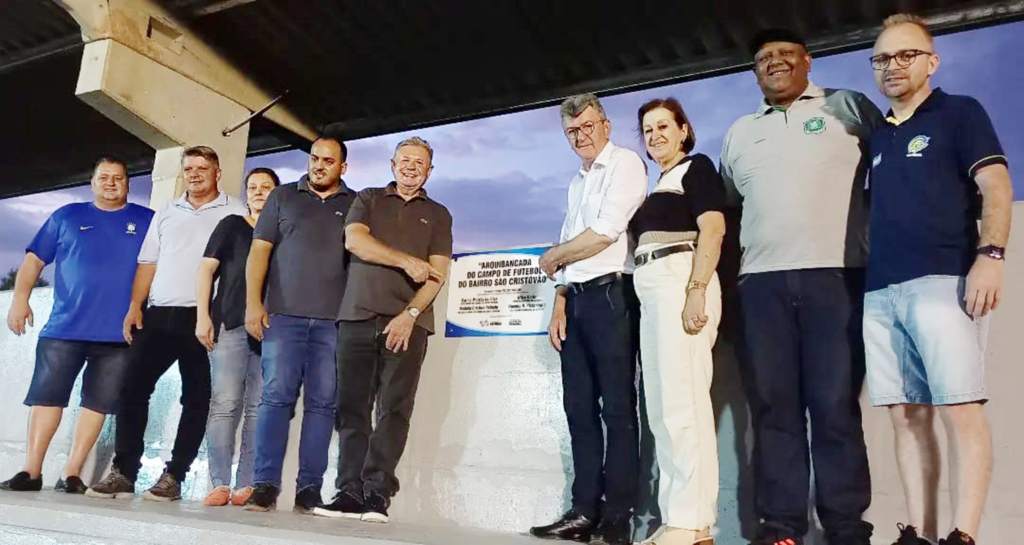 Entrega oficial da arquibancada do Campo do São Cristóvão em Capinzal