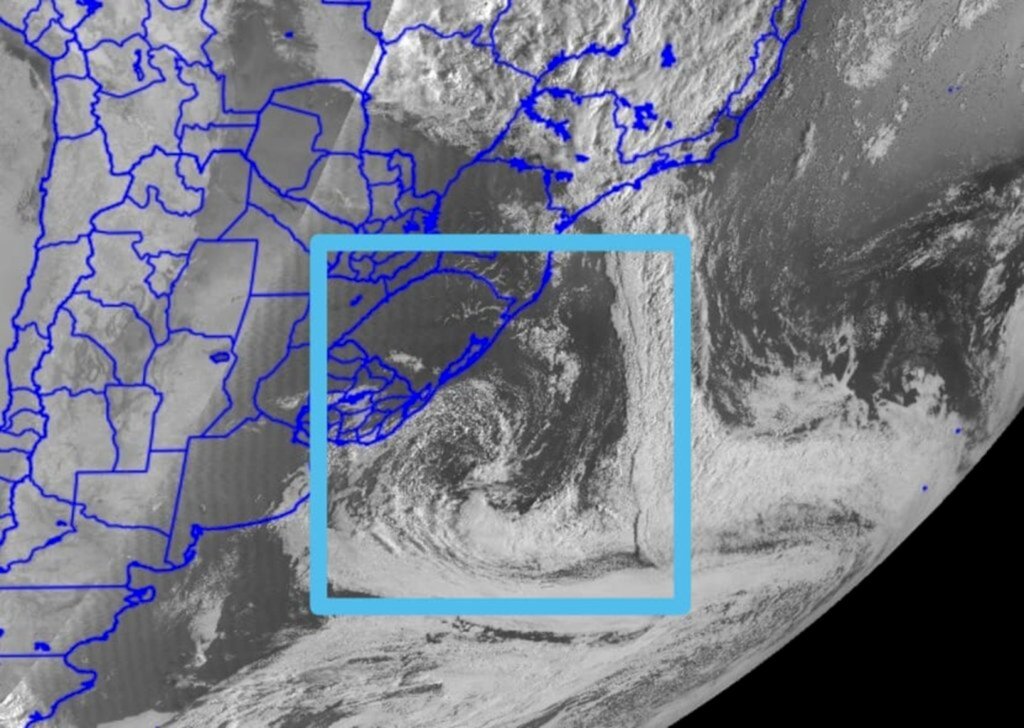 Início de semana começa com frio em várias regiões de Santa Catarina.