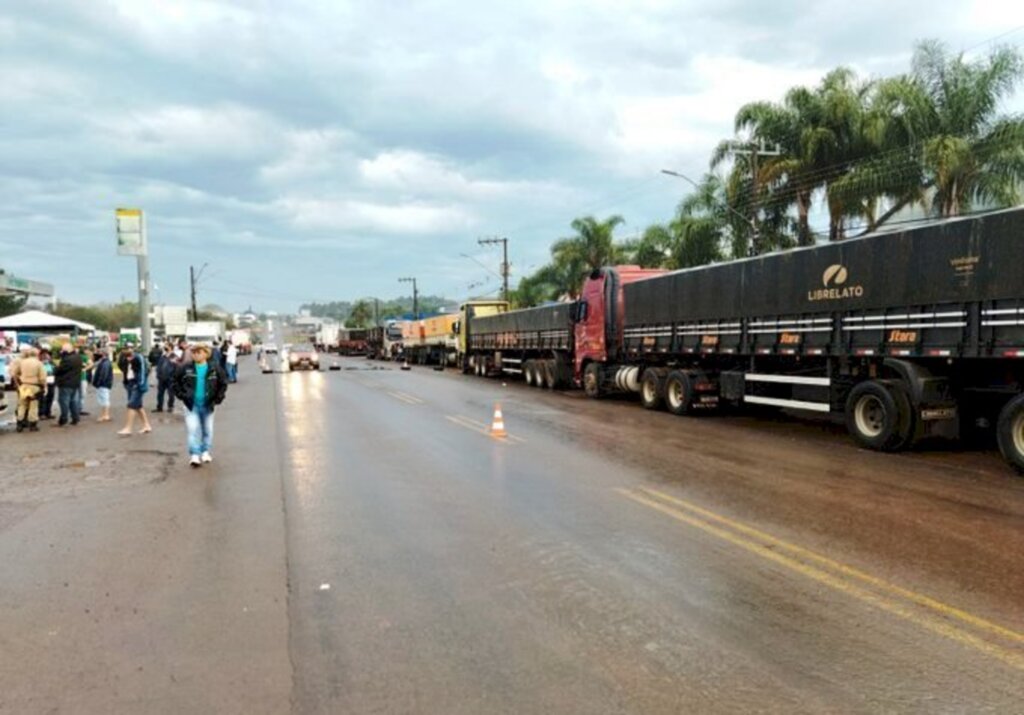 Santa Catarina tem 18 pontos de bloqueio em rodovias federais