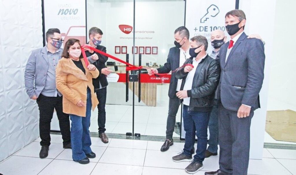 Smart Consórcios - Corretor Autorizado HS Consórcios inaugura em Itapiranga