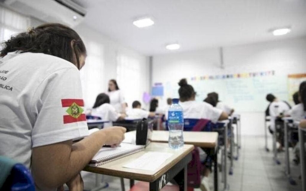 Apresentada proposta do Plano de Vacinação para profissionais da educação de Santa Catarina