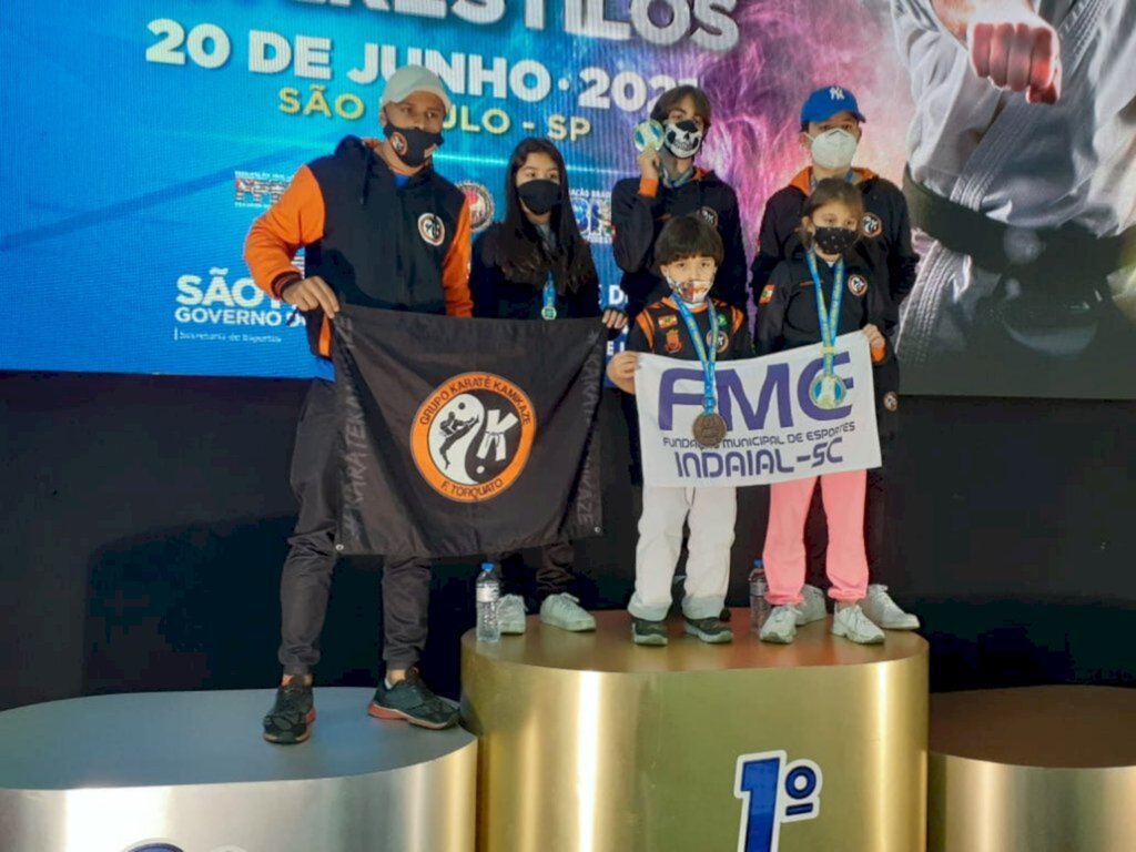 Equipe da FME Indaial conquista Campeonato Zonal Sul-Sudeste