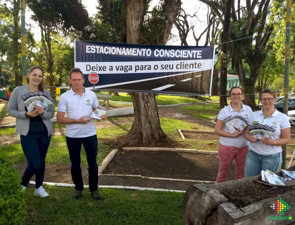 Falta estacionamento: Assemit desenvolve campanha em Itapiranga